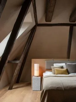 Menu Hashira Tafellamp -Lampen 508838 01 6 EnvironmentImage 6e92f65808