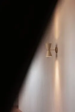 Menu Collector Wandlamp 25 Cm -Lampen 570120 01 6 EnvironmentImage 29cb1c8ffd