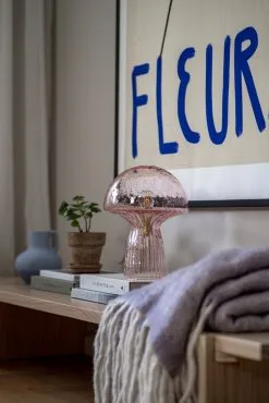 Globen Lighting Fungo Tafellamp Special Edition Roze -Lampen 576655 01 41 EnvironmentImage 632014dc43