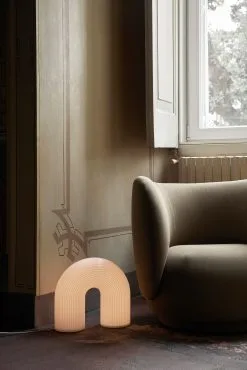 Ferm LIVING Vuelta Vloerlamp 40x16x36 Cm -Lampen 579950 01 41 EnvironmentImage f45bd7bc39