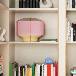 Hay Bonbon 380 Tafellamp 7 Hay Bonbon 380 Tafellamp -Lampen Bonbon lampskarm ice cream bord miljo 0a49afa31a