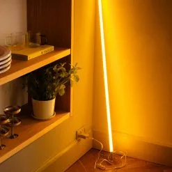 Hay Neon Tube Slim TL-lamp 120 Cm -Lampen Neon tube slim miljo3 5d2496a620 1